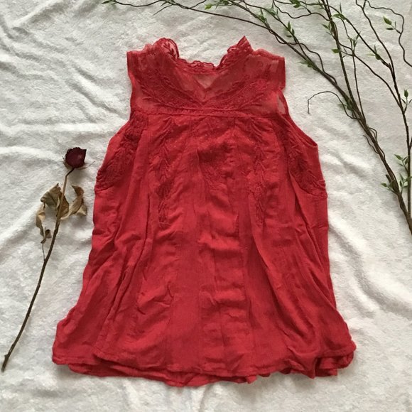 HYDE Park Embroidered Lace Red Sleeveless Top Size Extra Small - Picture 1 of 9